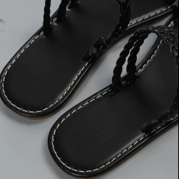 BRAND NEW | Black Strap Sandals | US 7 - Picture 4 of 5